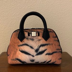 NWOT.  SAVE MY BAG. Made in Italy. Super lightweight. Washable.